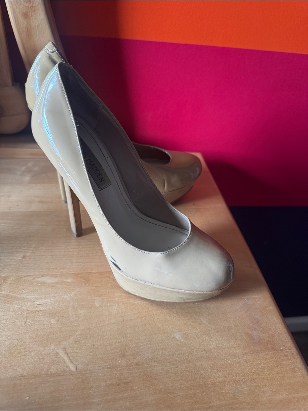 Steve Madden Cream Patent Platform Pumps